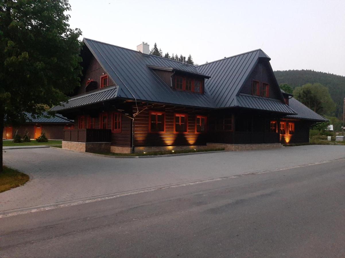 Appartement Polansky Dvur à Velké Karlovice Extérieur photo