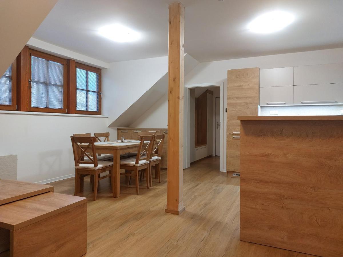 Appartement Polansky Dvur à Velké Karlovice Extérieur photo